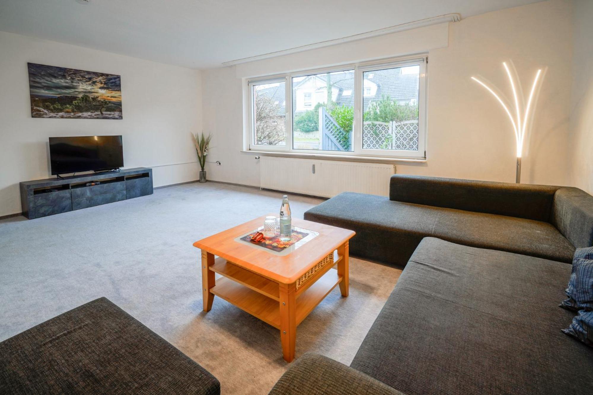 Smile Apartment Tiddische Exterior photo